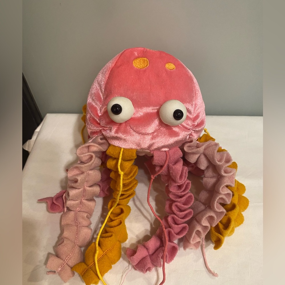 Jazzie The Jellyfish Scentsy Buddy Adorable Colourful Stuffed Animal Stuffy Toy